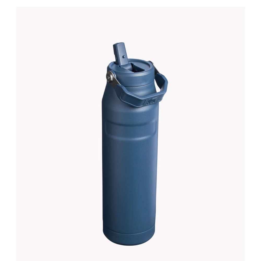 STANLEY THE ICEFLOW™ BOTTLE WITH FLIP STRAW LID 36 OZ - Picture 2 of 10